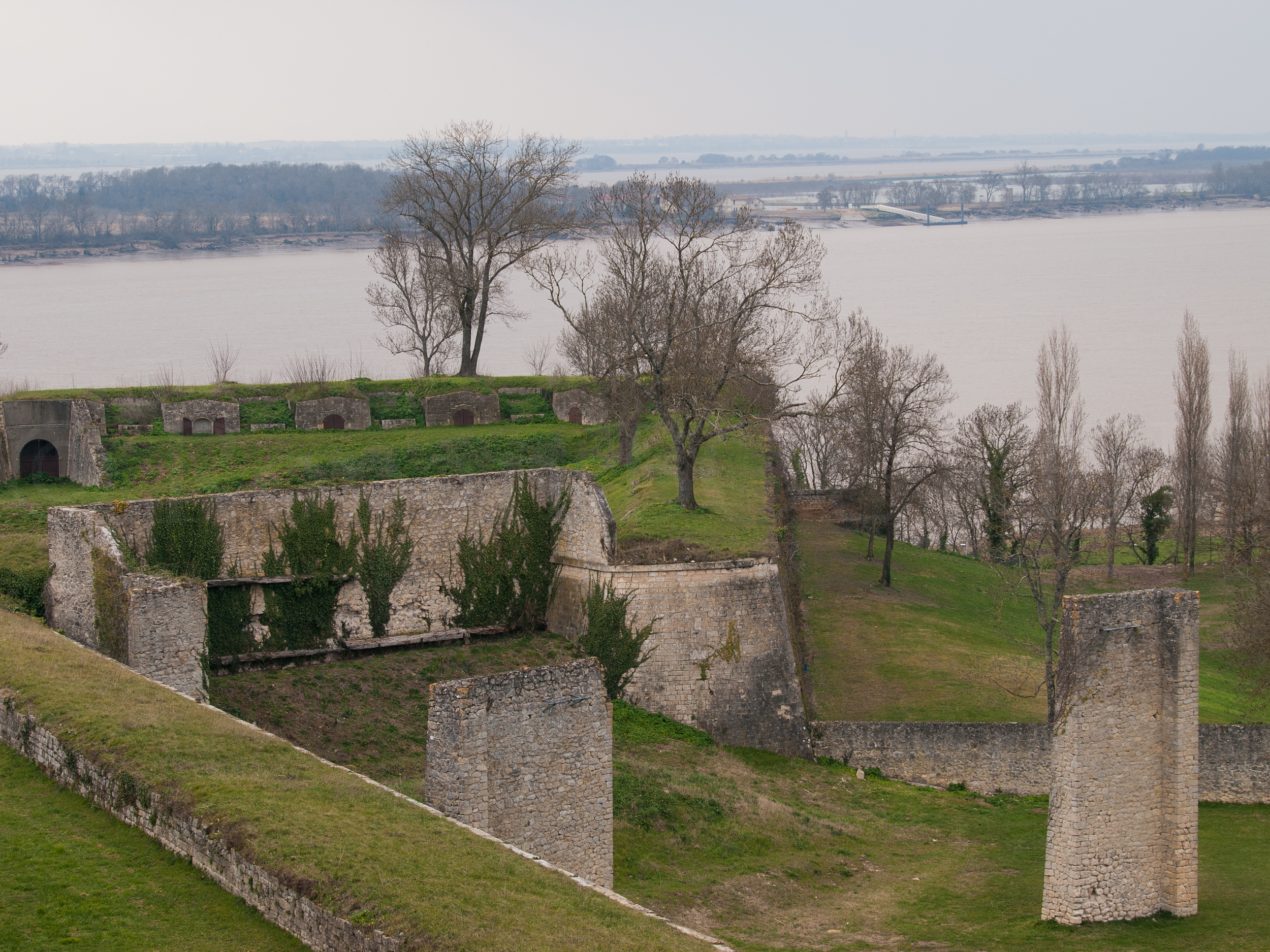 Balade a Blaye, © Ronan Bourhis 2010, 